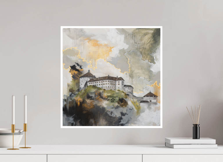 Ali Olio | Fine Art from the Alps Eine Perle in Gold | Fine Art Print | Festung Kufstein, Perle Tirols, abstrakt mit goldenem Wolkenrand