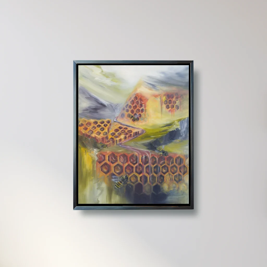 Gemälde mit Bienen und Waben, das die Verbindung zwischen innerer Welt und äußerer Realität symbolisiert. Surrealistische Landschaft mit Bienen und Waben, mit dem Fluss des Lebens. Originales Kunstwerk von Alexandra Isabel Hörhager - aufstrebende österreichische Künstlerin. Original Art from Ali Olio - an emerging austrian artist | Fine Art from the Alps