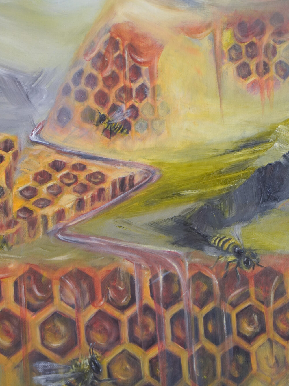 Gemälde mit Bienen und Waben, das die Verbindung zwischen innerer Welt und äußerer Realität symbolisiert. Surrealistische Landschaft mit Bienen und Waben, mit dem Fluss des Lebens. Originales Kunstwerk von Alexandra Isabel Hörhager - aufstrebende österreichische Künstlerin. Original Art from Ali Olio - an emerging austrian artist | Fine Art from the Alps