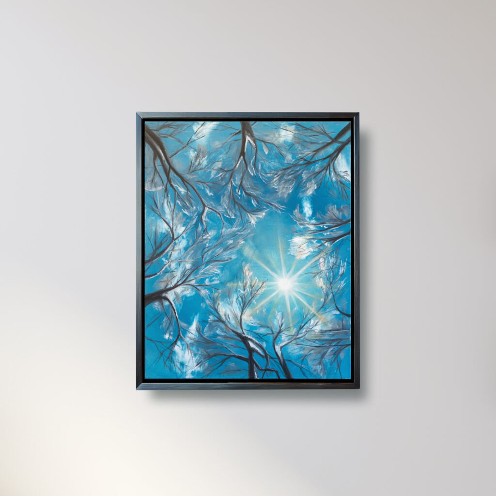 Im Moment | Winter - Teil der Moments Serie | Ölgemälde auf Leinwand - Baumkronen im Winter und dazwischen Sonnenstrahlen Farbtöne in Blau und Weiß | Original Art von Alexandra Isabel Höhager, aufstrebende österreichische Künstlerin | Ali Olio | Fine Art from the Alps